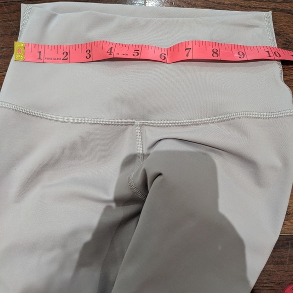 Lululemon Wunder Under High-Rise Tight 25" *Luxtreme - Lavender Grey - Picture 5 of 7
